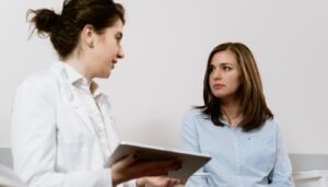 Spersonalizowana pielęgnacja twarzy – na czym polega jej przewaga?