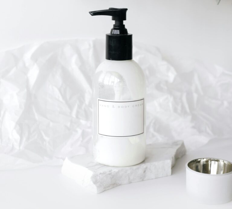 Dobry krem z kolagenem i kwasem hialuronowym