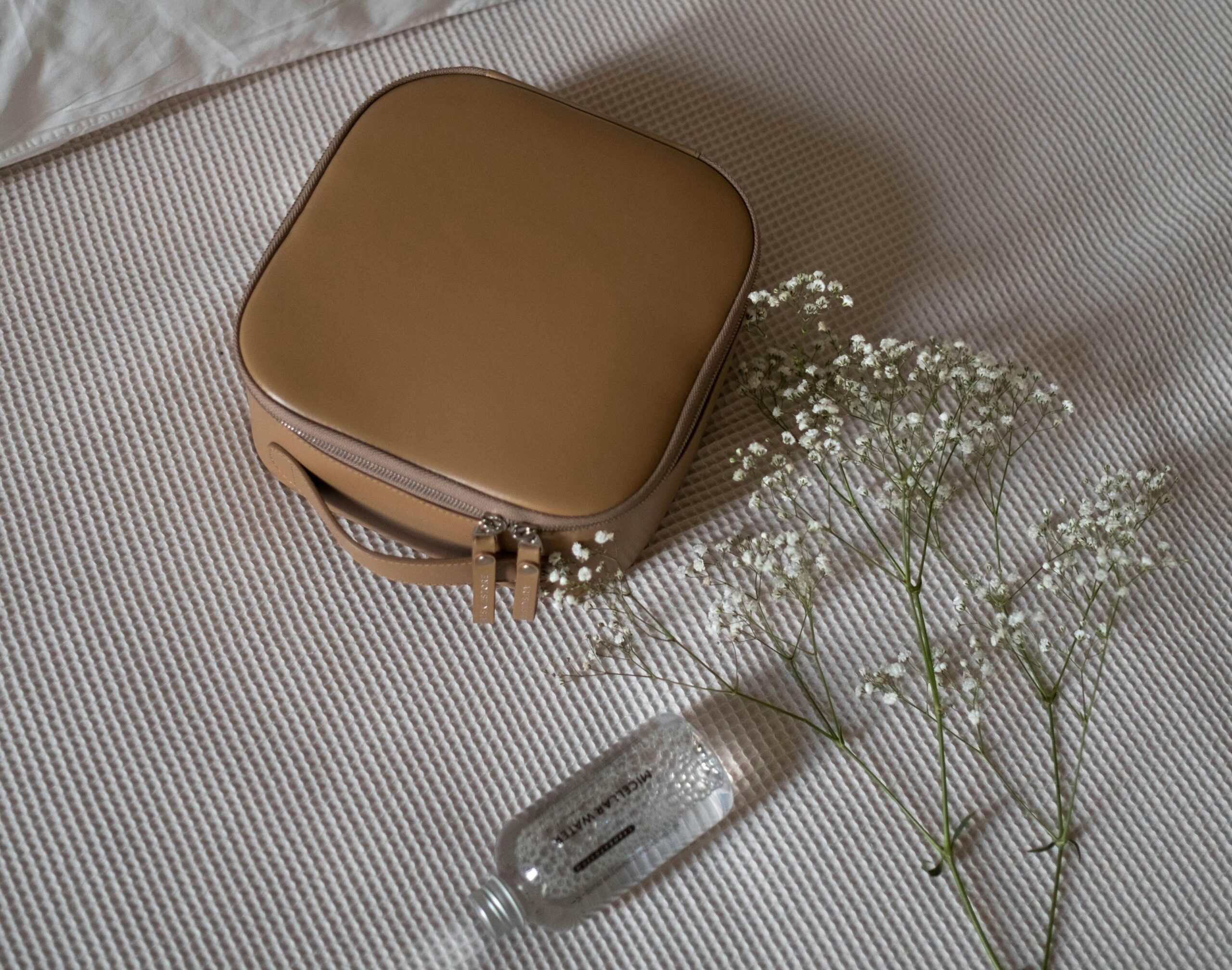 Beżowa torebka kosmetolożki