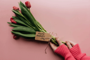 Co kupić na Dzień Matki? Nie tylko kwiaty